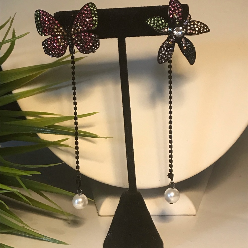 Ave & Aiden Multi Color Crystal Earrings